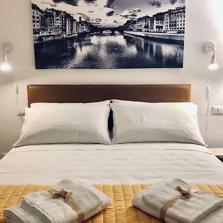 Liberta With Balcony * Florencia