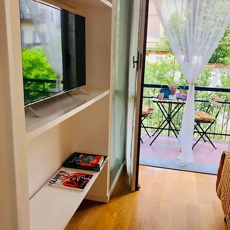 Liberta With Balcony Florence
